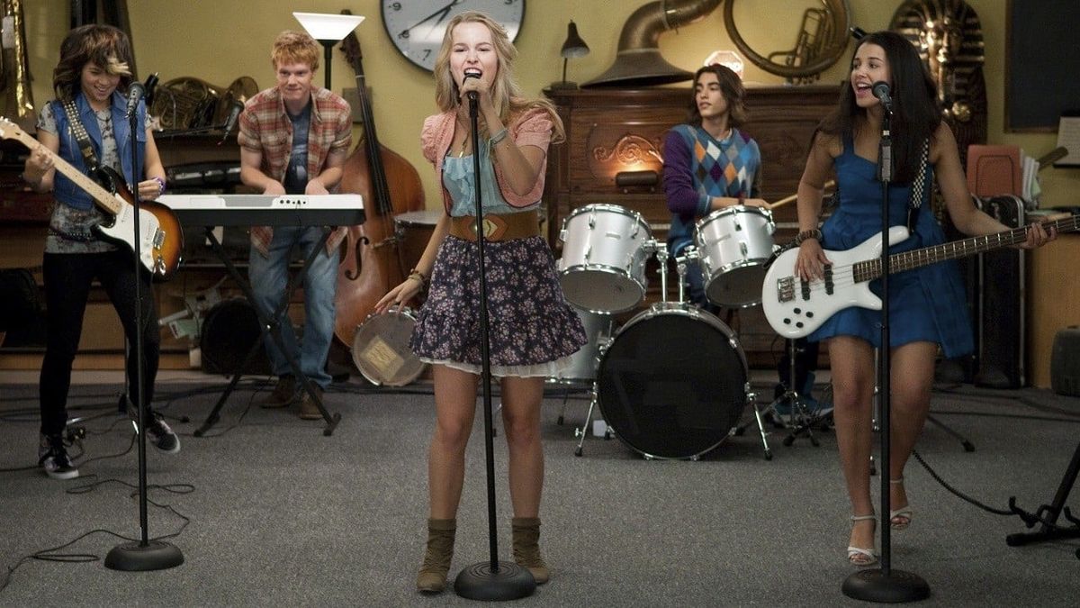 Lemonade Mouth (2011) directed by Patricia Riggen • Reviews, film